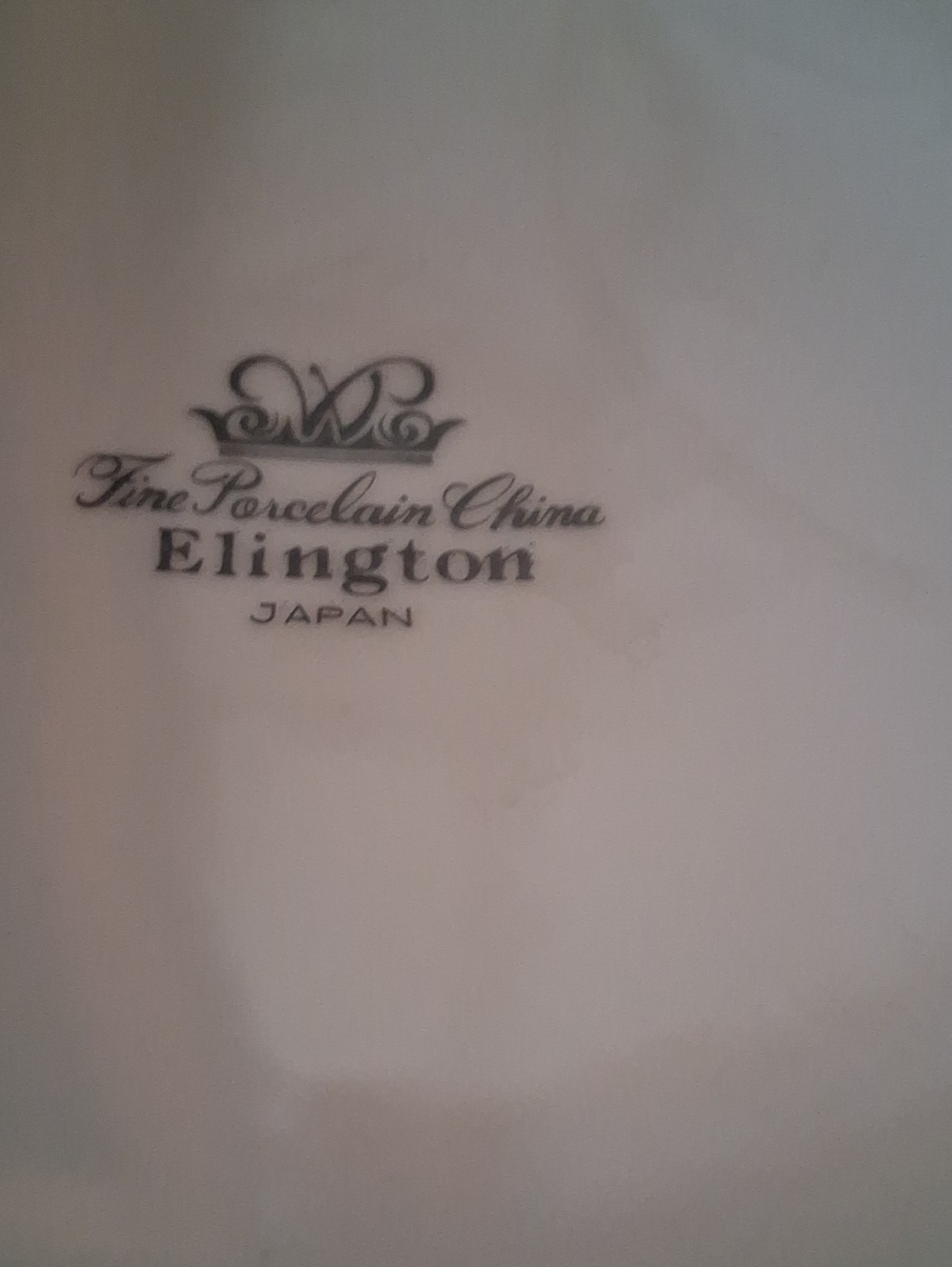 Ellington Porcelain Vase in White